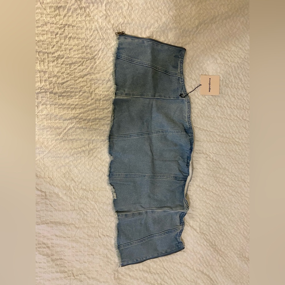 Domonique Strapless Denim Top in Denim Blue
superdown - Picture 2 of 7